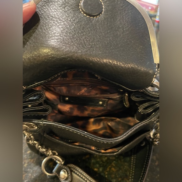 Beautiful all leather small purse by “B Makowsky” surprisingly roomy, - Picture 4 of 9